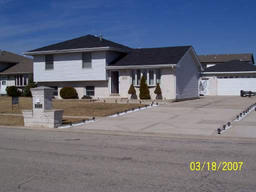 6909 Manchester Dr., Plainfield, IL 60544