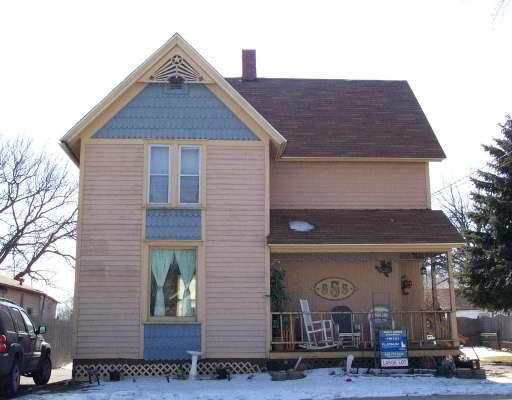 555 Binder St., Aurora, IL 60505