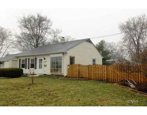 110 Arlington Dr., Romeoville, IL 60446
