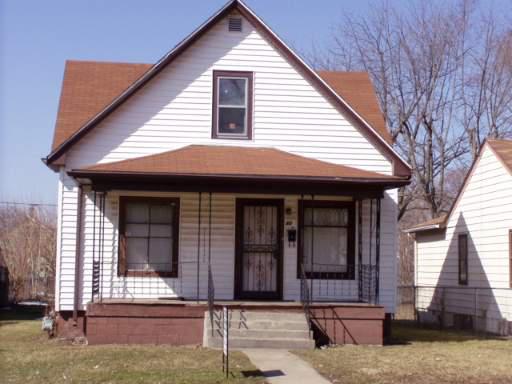 825 N Wildwood Ave., Kankakee, IL 60901