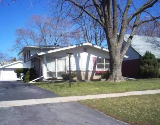 3742 W 168th St., Country Club Hills, IL 60478
