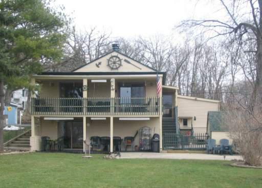 415 Mineral Springs Dr., Mchenry, IL 60051