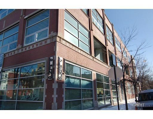 1725 W Division St. #304, Chicago, IL 60622