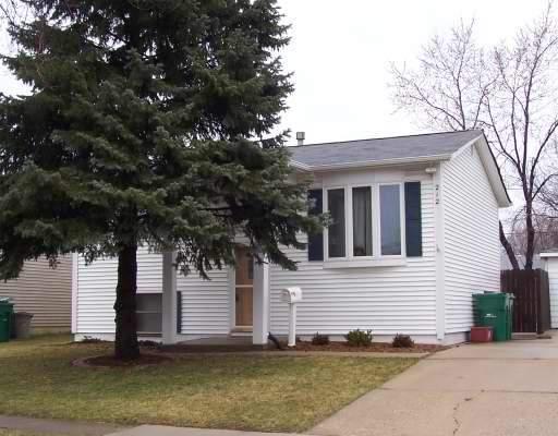 212 Pell Ave., Romeoville, IL 60466