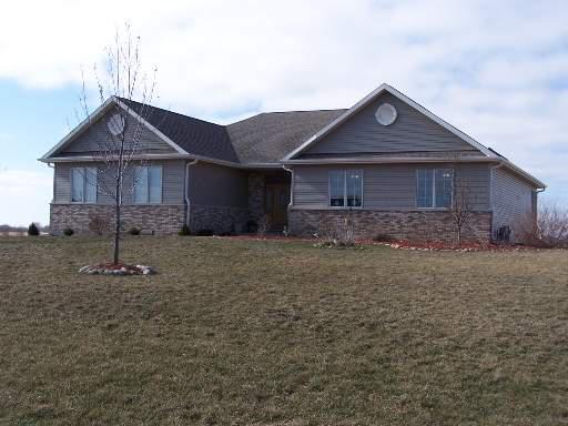 5910 Deerchase Ct., Mchenry, IL 60050