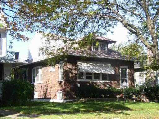 710 S 9th Ave., Maywood, IL 60153