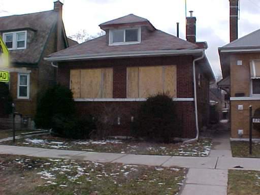 8352 S Phillips Ave., Chicago, IL 60617