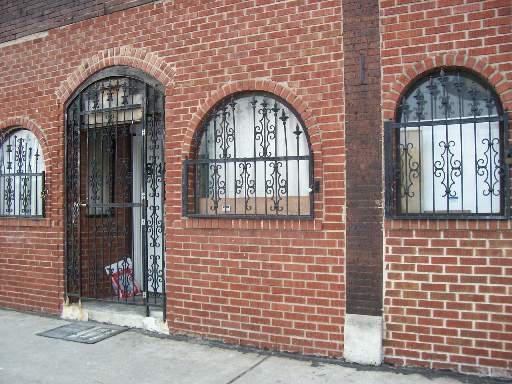8850 S Commercial Ave., Chicago, IL 60617