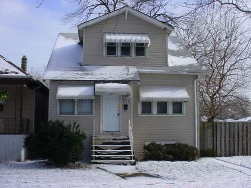 12137 S State St., Chicago, IL 60628