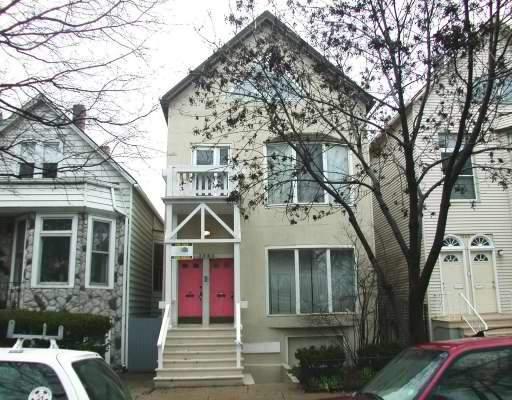 1343 W Nelson St., Chicago, IL 60657