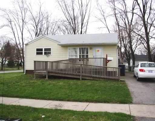 2925 Seneca Rd., Waukegan, IL 60087