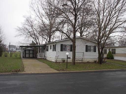 44 Maple Ln., Sandwich, IL 60548