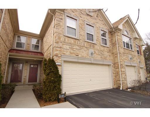 1214 S Christine Ct., Vernon Hills, IL 60061