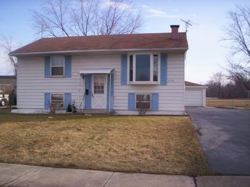 232 E Rose St., Glenwood, IL 60425