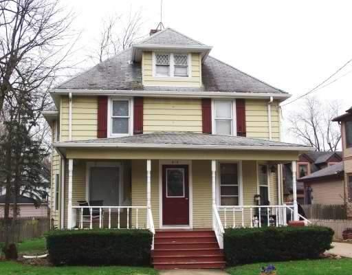 414 Walnut St., Batavia, IL 60510