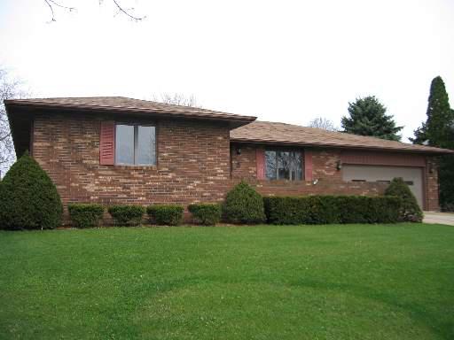 1627 Russet Ln., Sycamore, IL 60178
