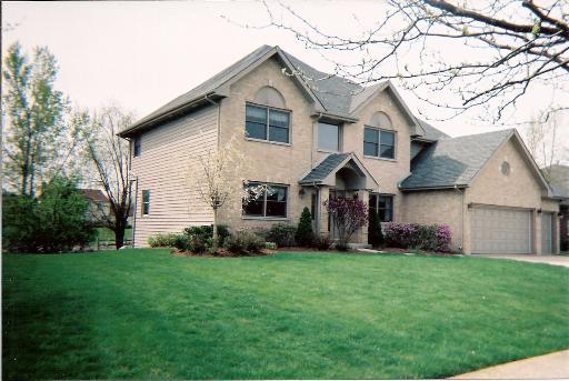 1061 Suffolk Ct., Gurnee, IL 60031
