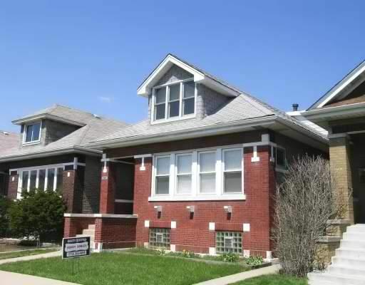 5730 W Henderson, Chicago, IL 60634
