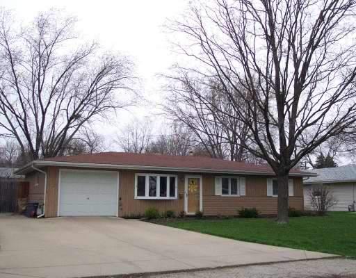 325 Harmony Dr., North Aurora, IL 60542
