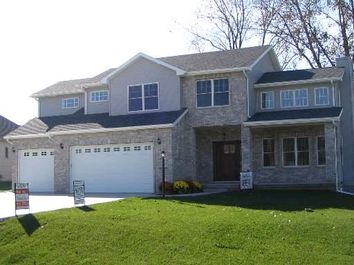 2454 Valley View Dr., Kankakee, IL 60901