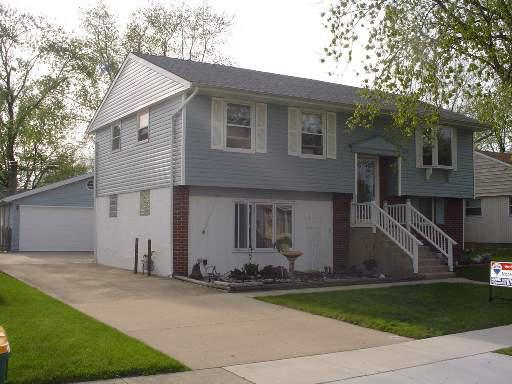 730 Geneva Ave., Romeoville, IL 60446