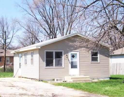 1325 S Fourth St., Aurora, IL 60505