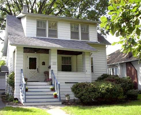602 S Berkley Ave., Elmhurst, IL 60126