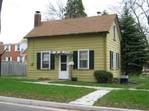 102 King William Dr., East Dundee, IL 60118