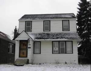 423 E 157 St., Calumet City, IL 60409