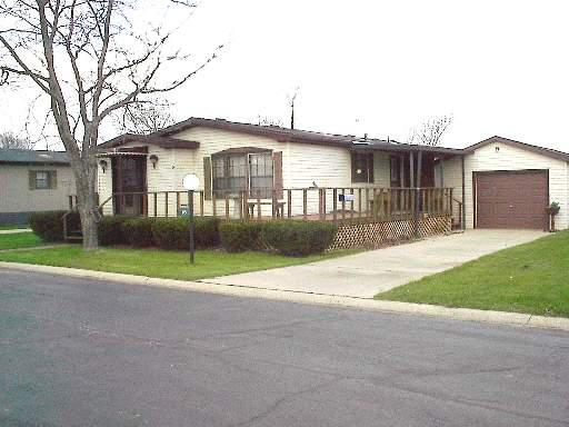 16 Cedar Lane, Sandwich, IL 60548