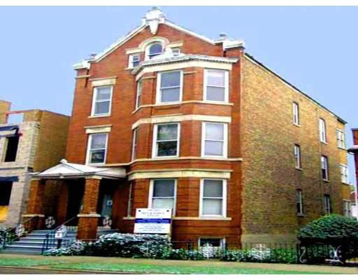2343 W Lyndale St., Chicago, IL 60647