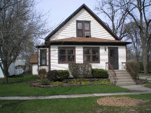245 E Fourth Ave., Clifton, IL 60927
