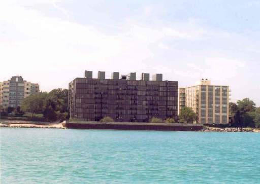 1420 Sheridan Rd. #8A, Wilmette, IL 60091