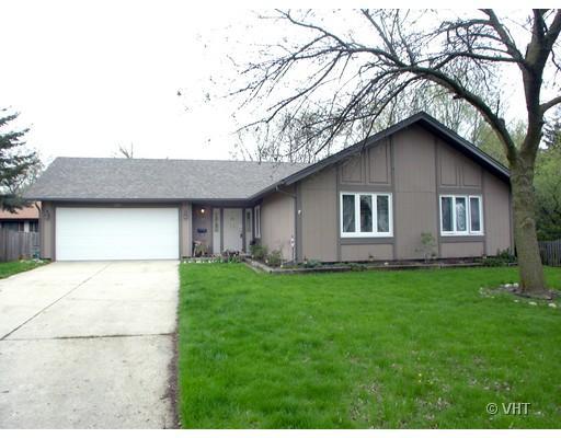 1109 Arlington Ct., Hanover Park, IL 60133