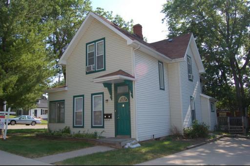 203 Gertrude St., Elgin, IL 60123