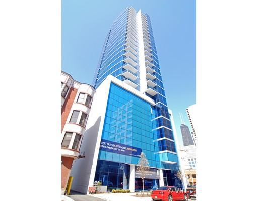 110 W Superior #1001, Chicago, IL 60610