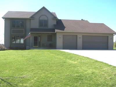 11600 250th Ave., Salem, IL 53179