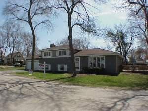 924 Sunnyside Ave., Wauconda, IL 60084