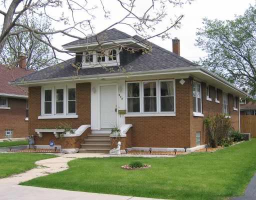 812 Wilcox St., Joliet, IL 60435