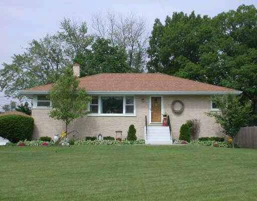 400 N Warwick Ave., Westmont, IL 60559