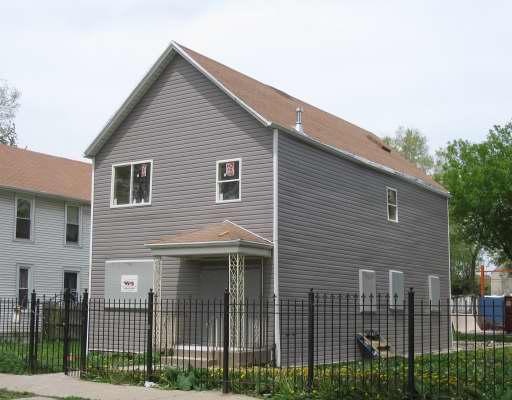 2024 W James St., Chicago, IL 60609