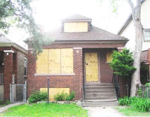 7218 S Claremont Ave., Chicago, IL 60636