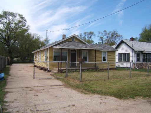 3029 9th St., Rockford, IL 61109