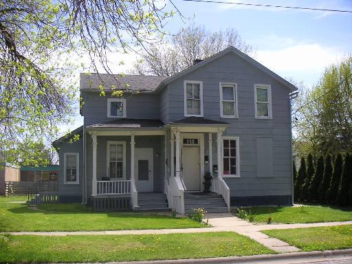 915 2nd Ave., Rockford, IL 61104
