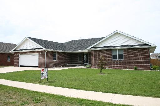 702 W Trotter Dr., Coal City, IL 60416