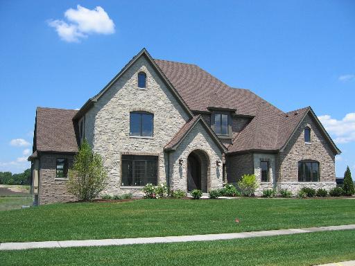 5N076 N Prairie Rose Dr., St. Charles, IL 60175