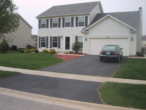 209 Southfield Dr., Minooka, IL 60447