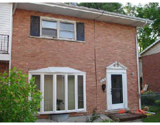 8810 N Dee Rd., Des Plaines, IL 60016