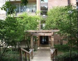 6010 Oakwood Dr. #6G, Lisle, IL 60532
