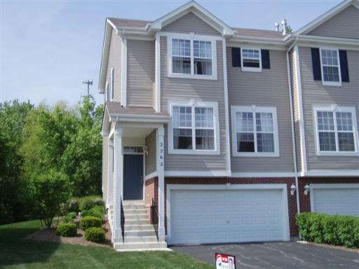 2262 Hudson Cir., Aurora, IL 60502